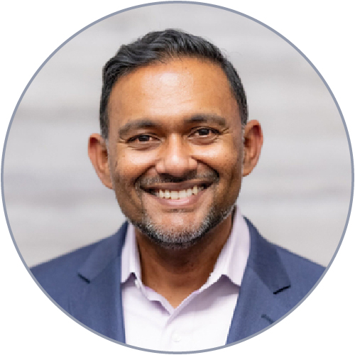 Navam Welihinda Formatted Headshot.jpg