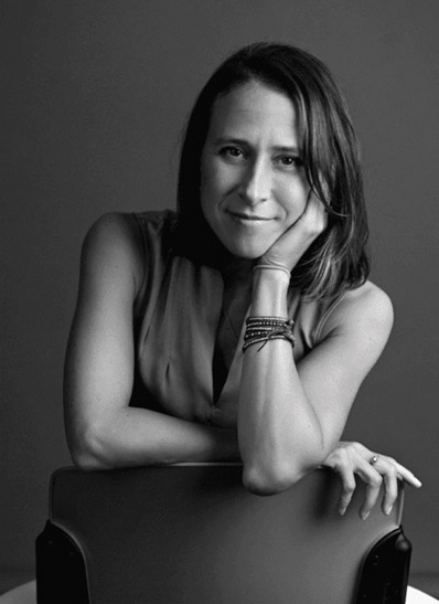 [MISSING IMAGE: ph_annewojcici-bw.jpg]