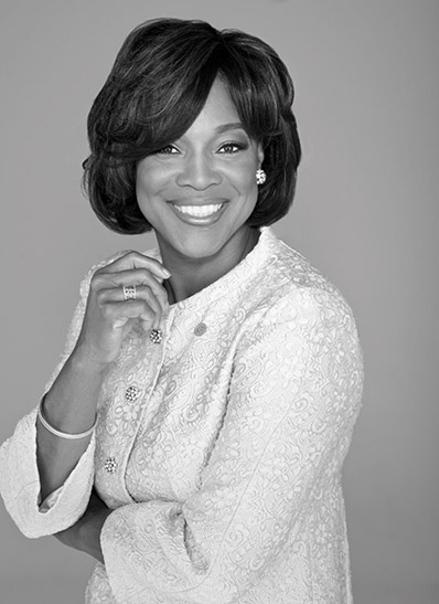 [MISSING IMAGE: ph_valeriemontgomery-bw.jpg]