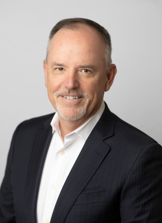 [MISSING IMAGE: ph_markedmunds-4c.jpg]