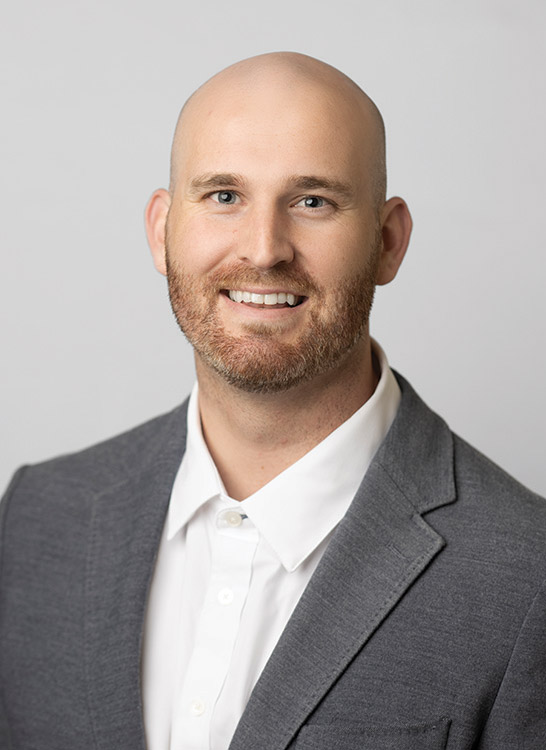 [MISSING IMAGE: ph_williamford-4clr.jpg]