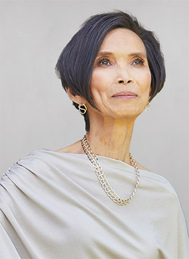 [MISSING IMAGE: ph_josienatori-4c.jpg]