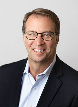 [MISSING IMAGE: ph_robertmmckinney-4clr.jpg]