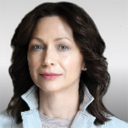 [MISSING IMAGE: ph_michelelogan-4clr.jpg]