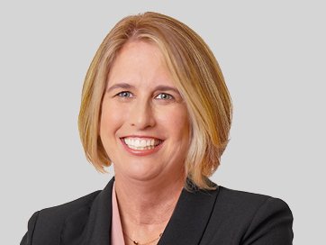 Julie_Kelly.jpg