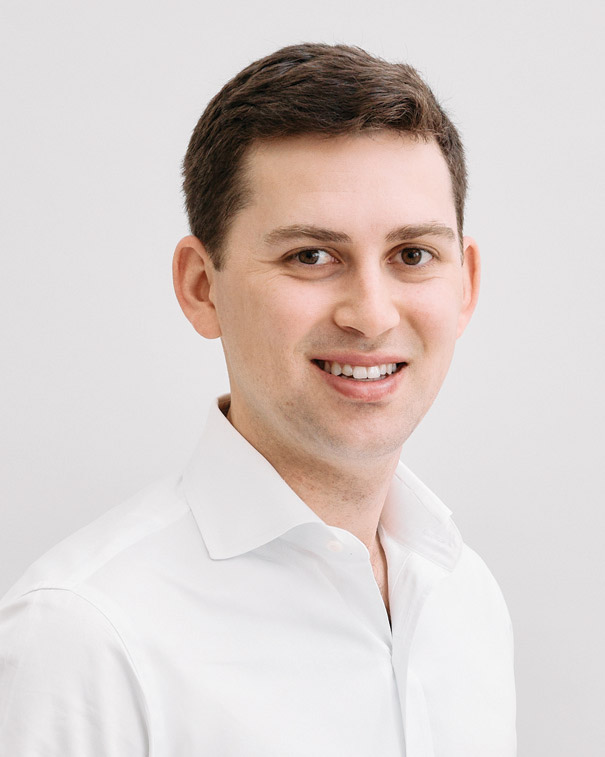 [MISSING IMAGE: ph_danederbyshire-4c.jpg]