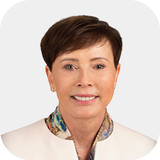 05_PRO013304_photos director snapshot1.jpg