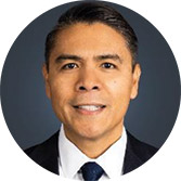 [MISSING IMAGE: ph_josebustamante-4clr.jpg]